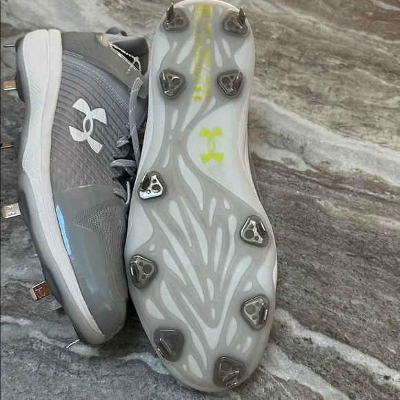 NEW Under Armour Men Yard Low MT Charged Baseball Cleats Gray W Metal Spikes 14 - Picture 9 of 11